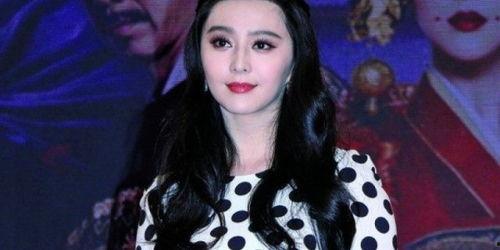 戴头套爆料娱乐圈,娱乐圈幕后真相大揭秘 第2张 戴头套爆料娱乐圈,娱乐圈幕后真相大揭秘 第2张