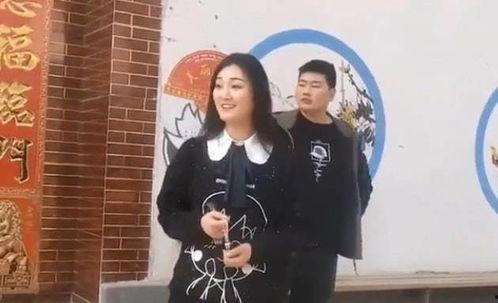 姐姐爆料妹妹怀孕视频,姐姐曝光妹妹怀孕视频引发热议  第2张