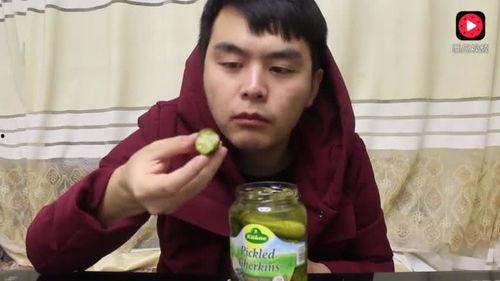 网红吃瓜三男一女是谁啊,揭秘神秘组合背后的故事  第3张