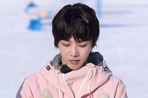 圈内人爆料男星离婚,当红男星婚姻破裂，离婚真相引发热议  第2张