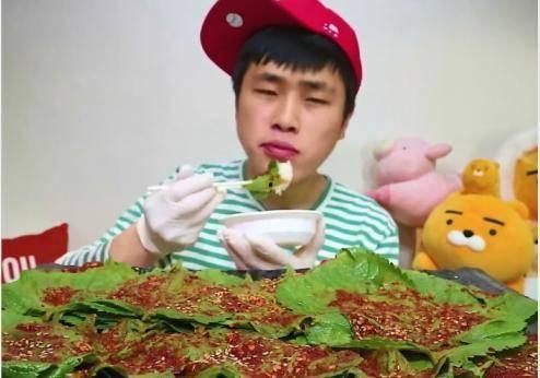 吃瓜爆料抖音网红定亲,甜蜜定亲现场，甜蜜瞬间引网友热议  第2张