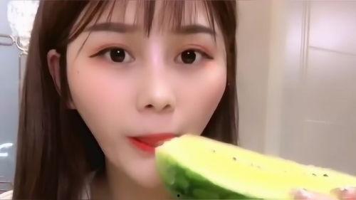 少女吃瓜直播在线观看免费,免费观看，揭秘网红幕后生活  第1张