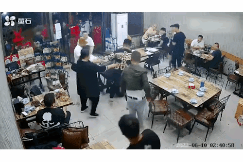 最新烧烤店爆料视频大全,一网打尽美食诱惑与行业秘密  第2张