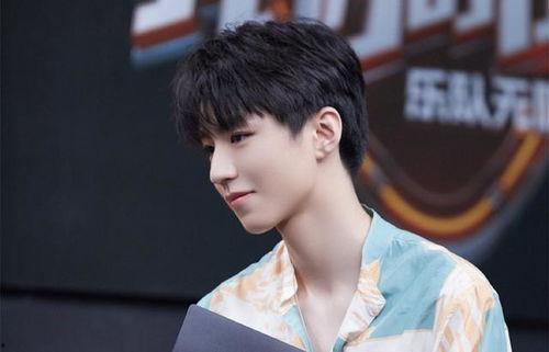 王俊凯最新八卦爆料,神秘女友身份引网友热议  第3张