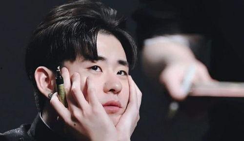 张云雷保姆爆料视频大全,视频大全揭秘娱乐圈背后的故事  第2张