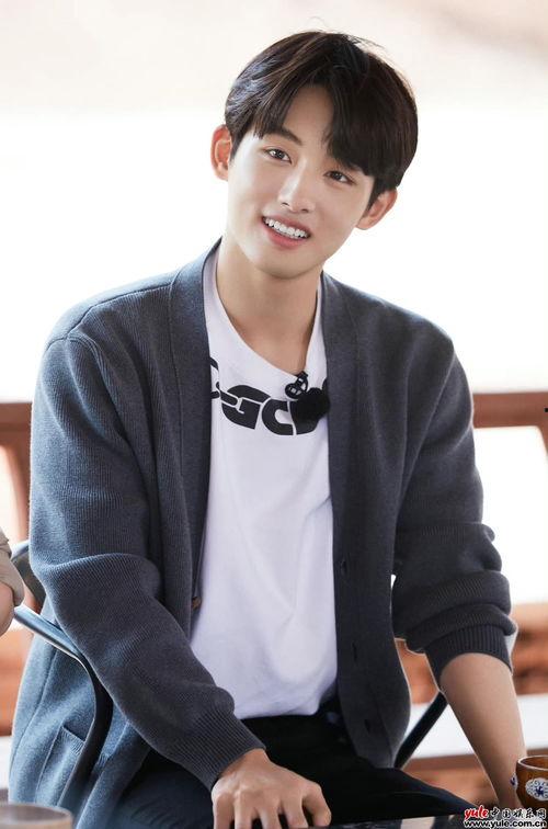 娱乐爆料董思成简介视频,娱乐爆料下的多面偶像 第2张 娱乐爆料董思成简介视频,娱乐爆料下的多面偶像 第2张